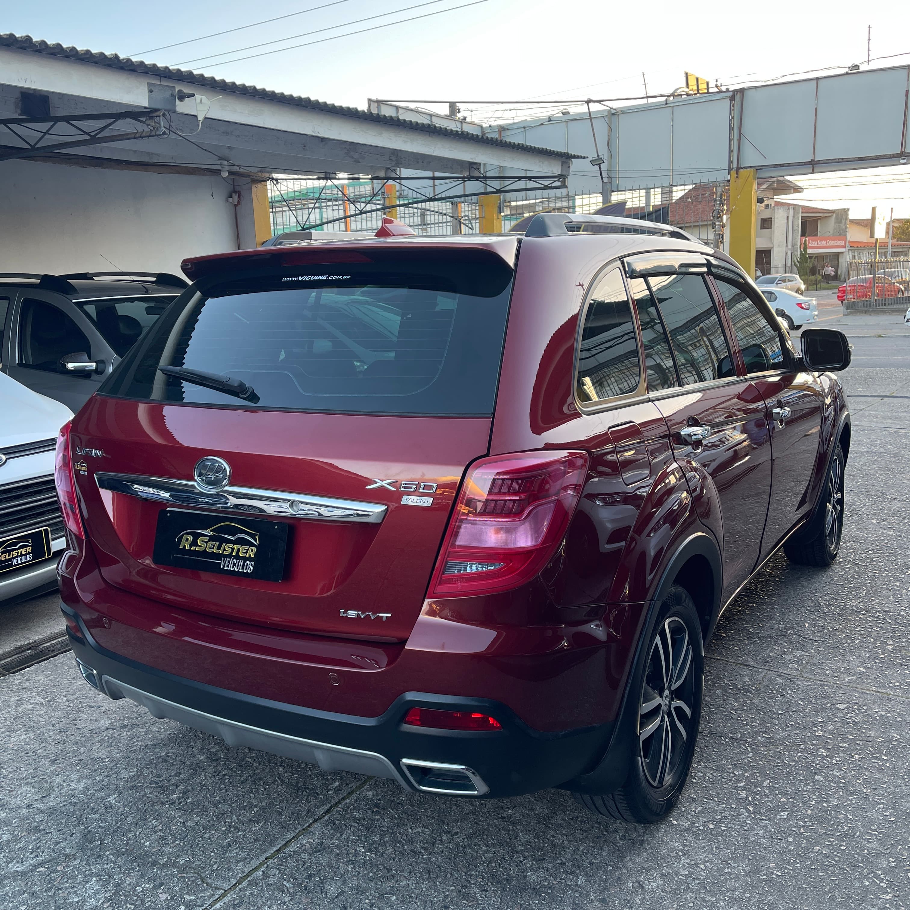 LIFAN X60 1.8 16V 128cv 5p Mec. — foto 3
