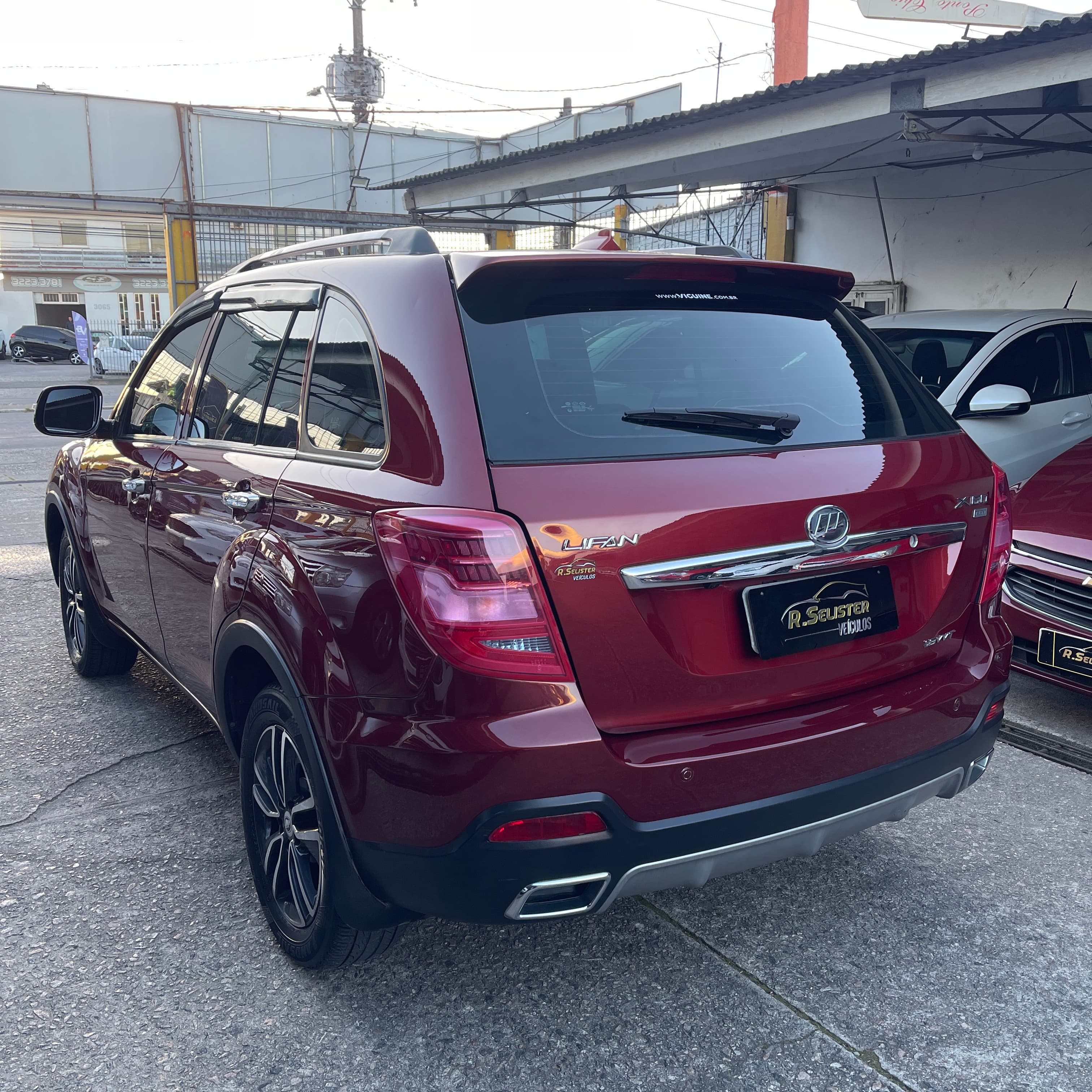 LIFAN X60 1.8 16V 128cv 5p Mec. — foto 2