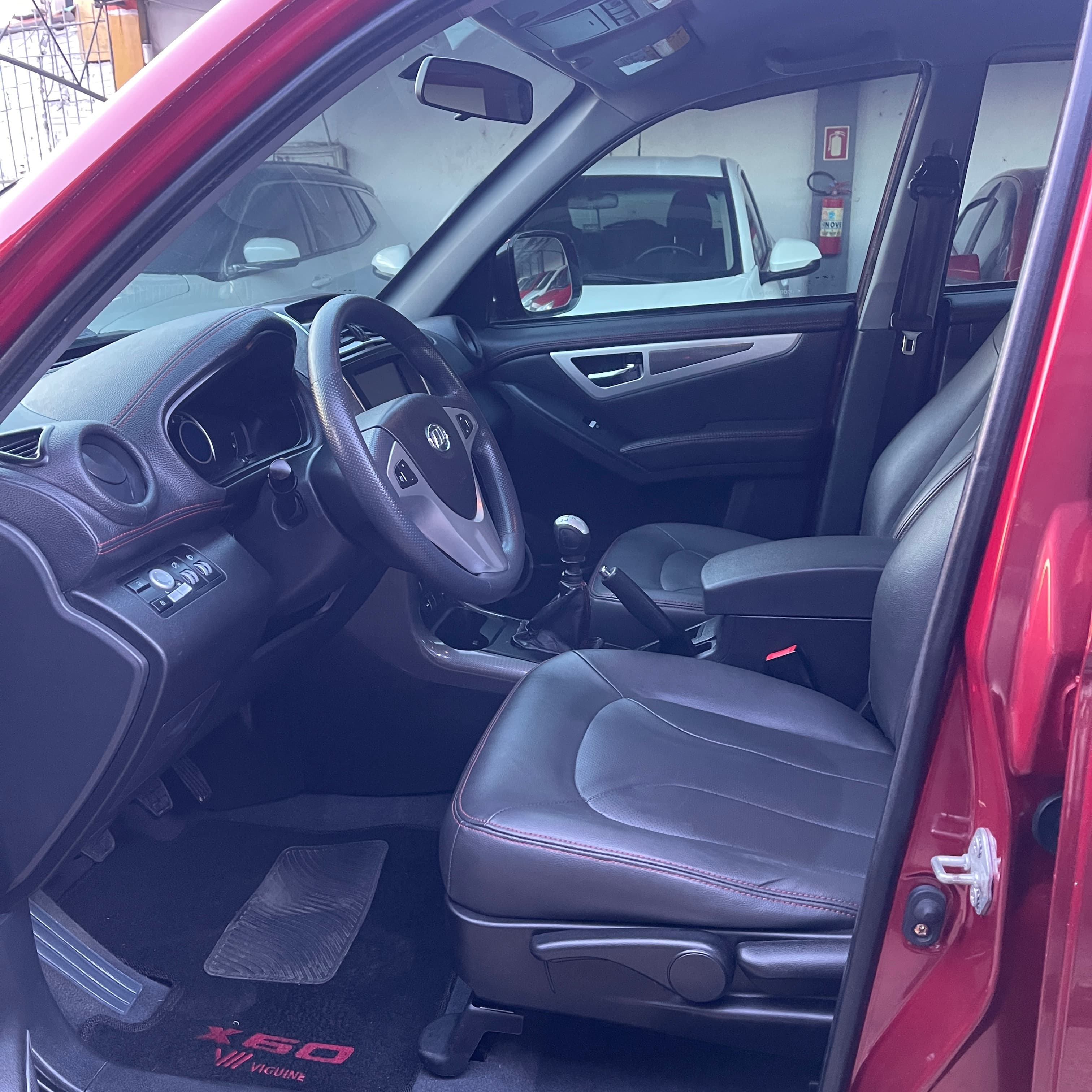 LIFAN X60 1.8 16V 128cv 5p Mec. — foto 6